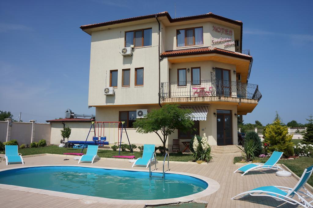 Guest House Golden Flake 4Km From Bolata Beach Bŭlgarevo Zewnętrze zdjęcie
