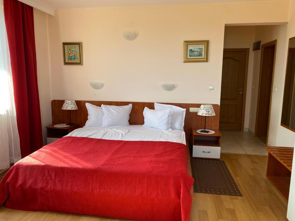Guest House Golden Flake 4Km From Bolata Beach Bŭlgarevo Zewnętrze zdjęcie