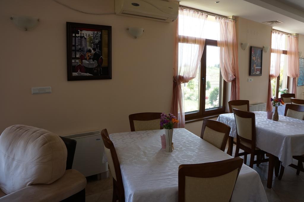 Guest House Golden Flake 4Km From Bolata Beach Bŭlgarevo Zewnętrze zdjęcie
